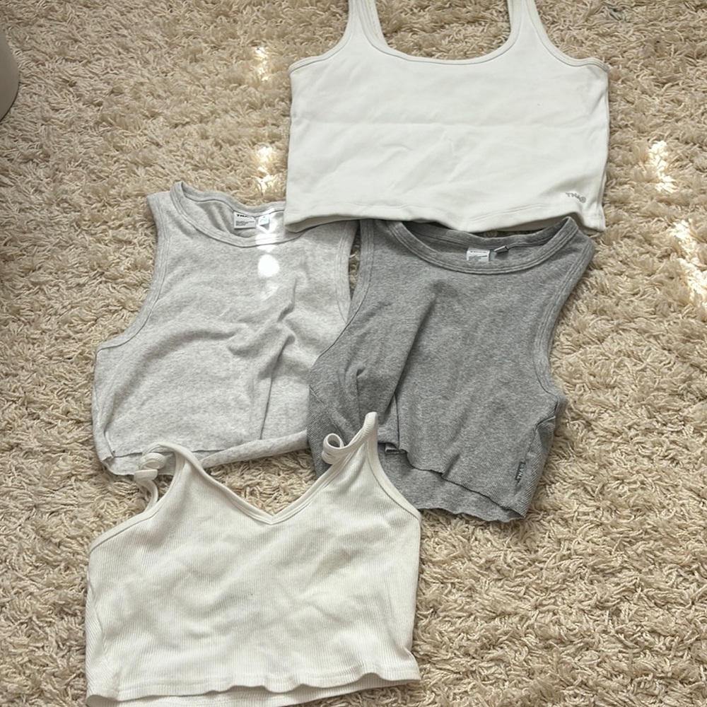 Aritzia tank tops